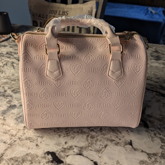 🆕📢📢 Last One... Juicy Couture Heart Embossed Satchel - Picture 6 of 11